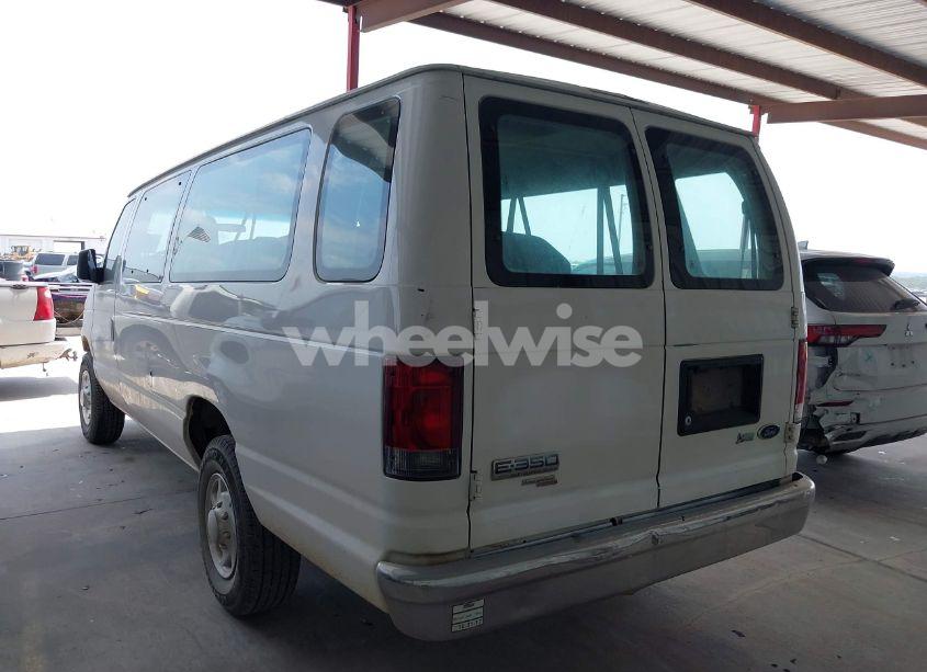 Photo 3 of 2011 Ford E-350 SUPER DUTY XLT (VIN 1FBSS3BL9BDA52335)