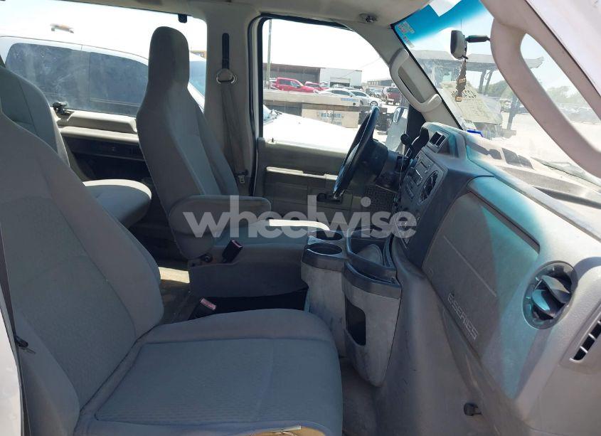 Photo 5 of 2011 Ford E-350 SUPER DUTY XLT (VIN 1FBSS3BL9BDA52335)