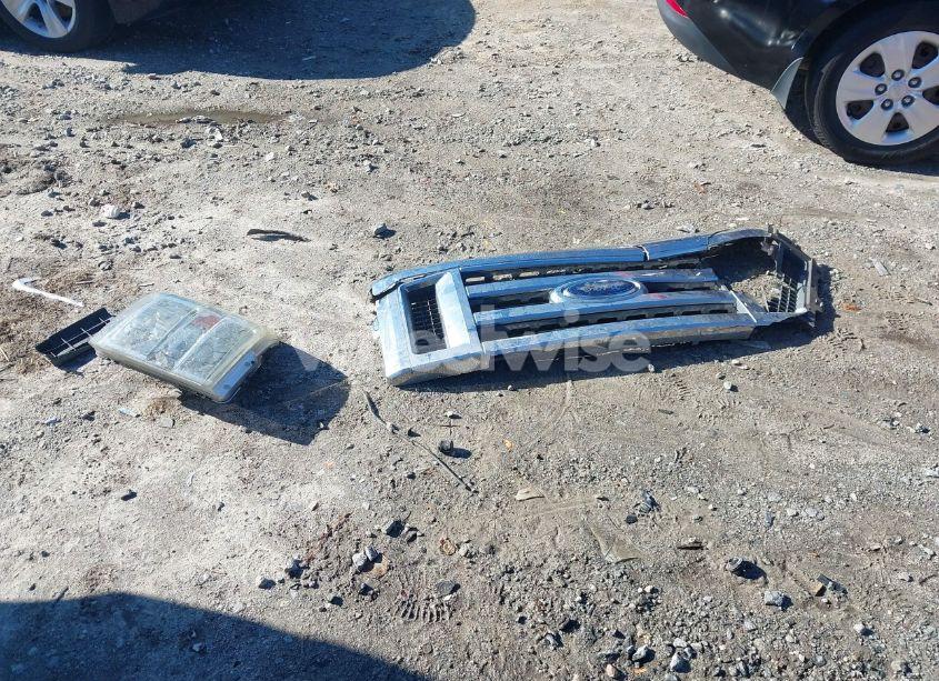 Photo 12 of 2011 Ford E-350 SUPER DUTY XLT (VIN 1FBSS3BL9BDB17135)