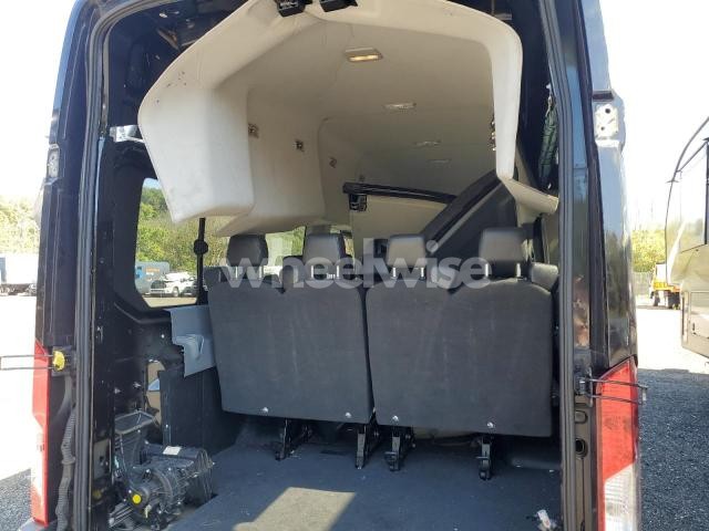 Photo 6 of 2019 FORD TRANSIT T-350 HD (VIN 1FBVU4XGXKKA46175)