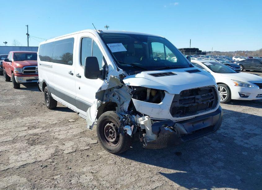 2019 Ford Transit-350 XLT (VIN 1FBZX2YM6KKA49544) main photo