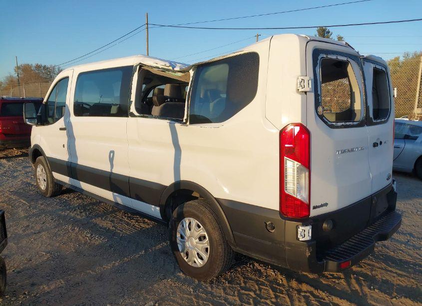 Photo 3 of 2019 Ford Transit-350 XLT (VIN 1FBZX2ZM8KKB54200)