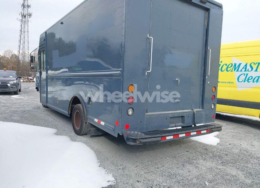 Photo 3 of 2019 Ford E-450 STRIPPED (VIN 1FC3E4K65KDC50403)