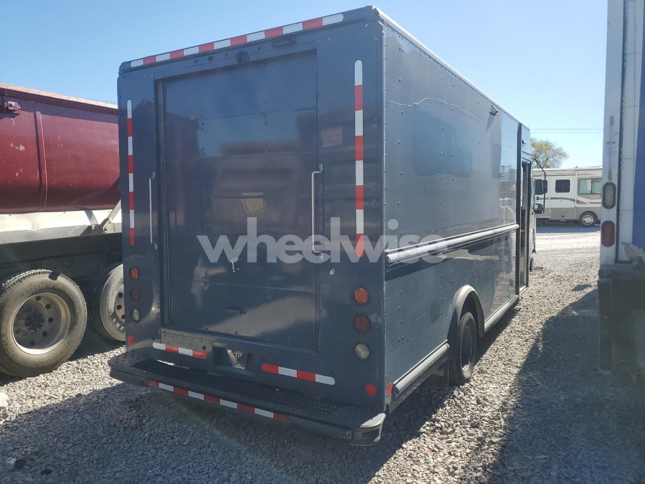 Photo 4 of 2019 FORD E450 DELIVERY TRUCK (VIN 1FC3E4K69KDC48945)