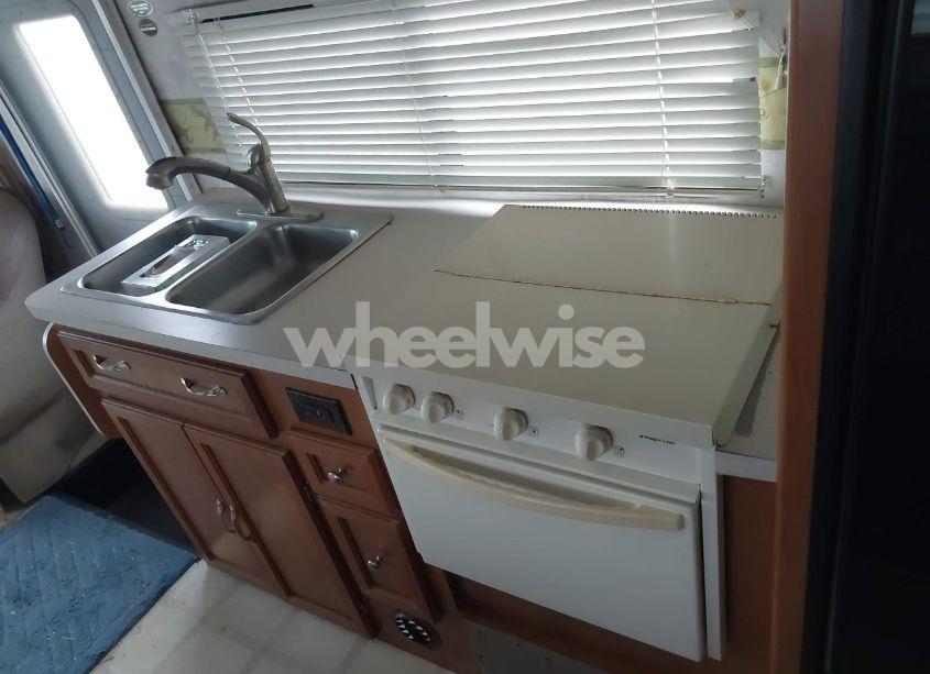 Photo 15 of 2003 Coachmen Mirada/f550 CHASSIS (VIN 1FCMF53S320A04010)