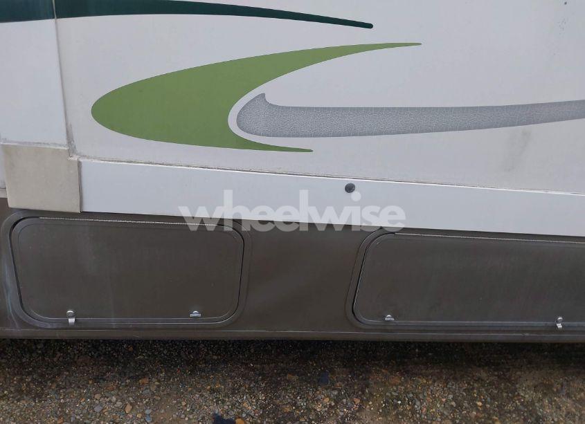 Photo 6 of 2003 Coachmen Mirada/f550 CHASSIS (VIN 1FCMF53S320A04010)