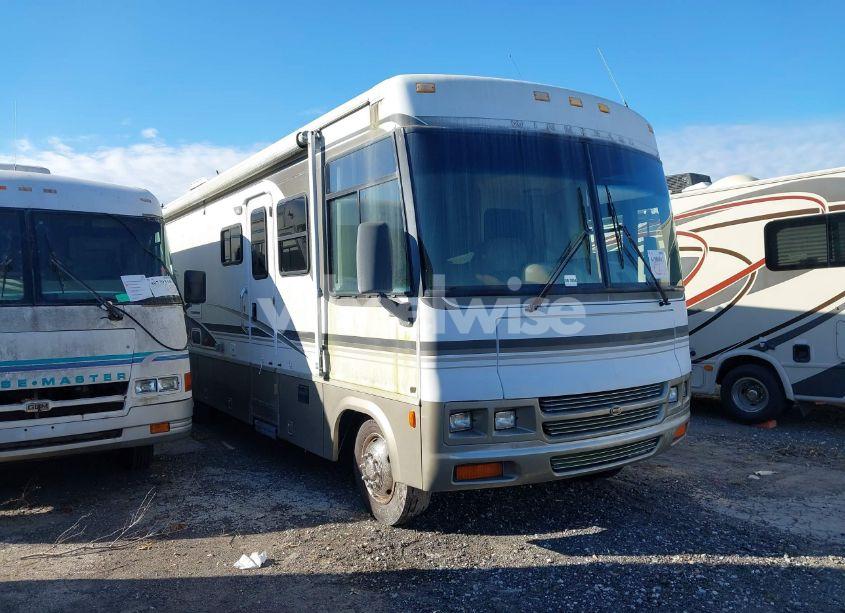 2001 Ford F550 SUPER DUTY STRIPPED CHASS (VIN 1FCNF53S310A04513) main photo