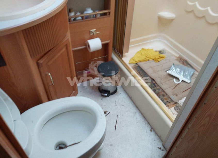 Photo 14 of 2001 Ford F550 SUPER DUTY STRIPPED CHASS (VIN 1FCNF53S310A04513)