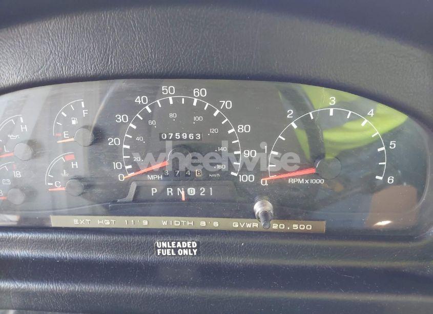 Photo 7 of 2001 Ford F550 SUPER DUTY STRIPPED CHASS (VIN 1FCNF53S310A04513)