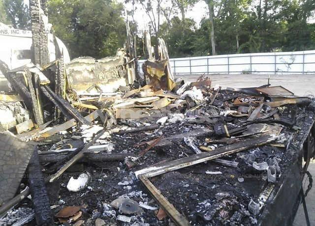 Photo 8 of 2003 Ford F550 SUPER DUTY STRIPPED CHASS (VIN 1FCNF53S330A06930)