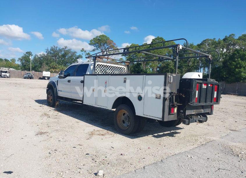 Photo 3 of 2019 Ford F-450 CHASSIS XL (VIN 1FD0W4GT1KEF89860)