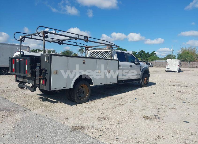 Photo 4 of 2019 Ford F-450 CHASSIS XL (VIN 1FD0W4GT1KEF89860)