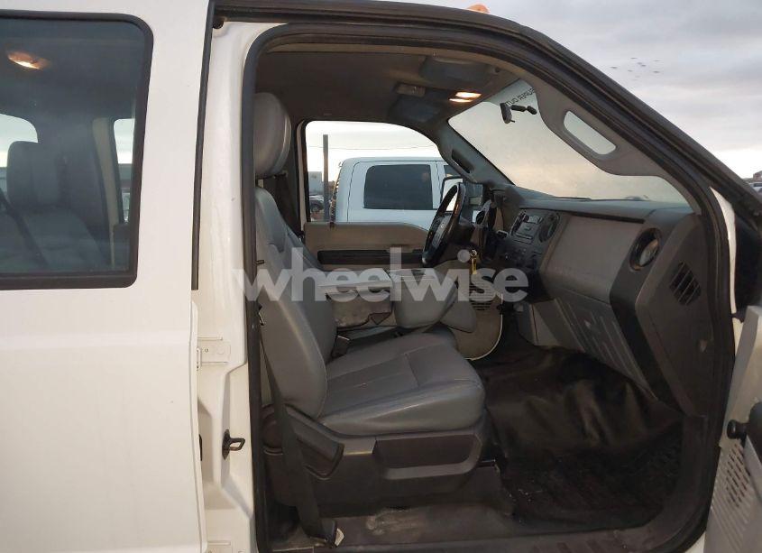 Photo 6 of 2014 Ford F-450 CHASSIS XL (VIN 1FD0W4GT2EEA48983)