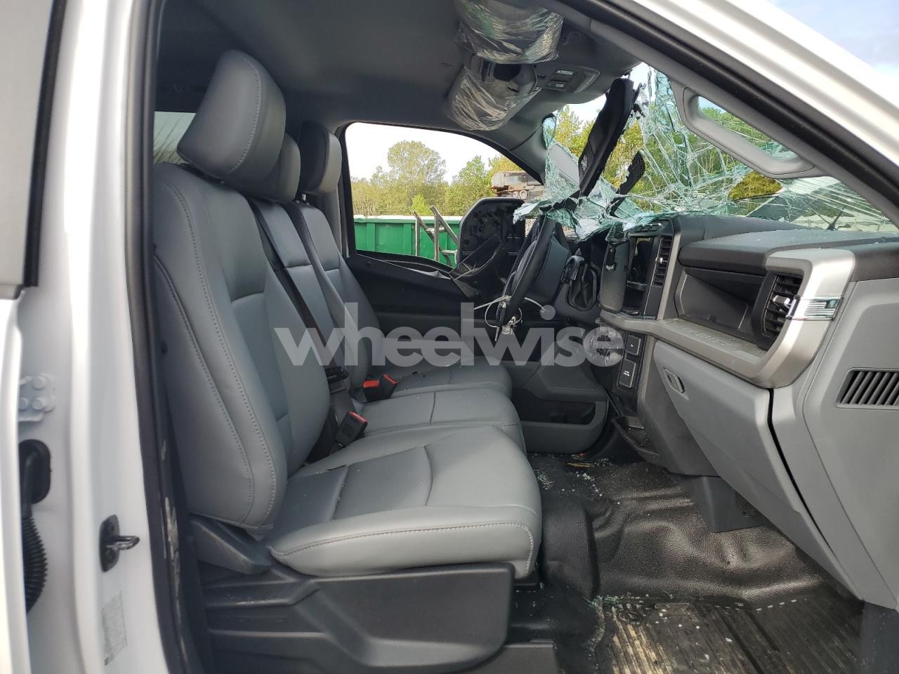 Photo 7 of 2024 FORD F450 SUPER DUTY (VIN 1FD0W4HT3REF86208)