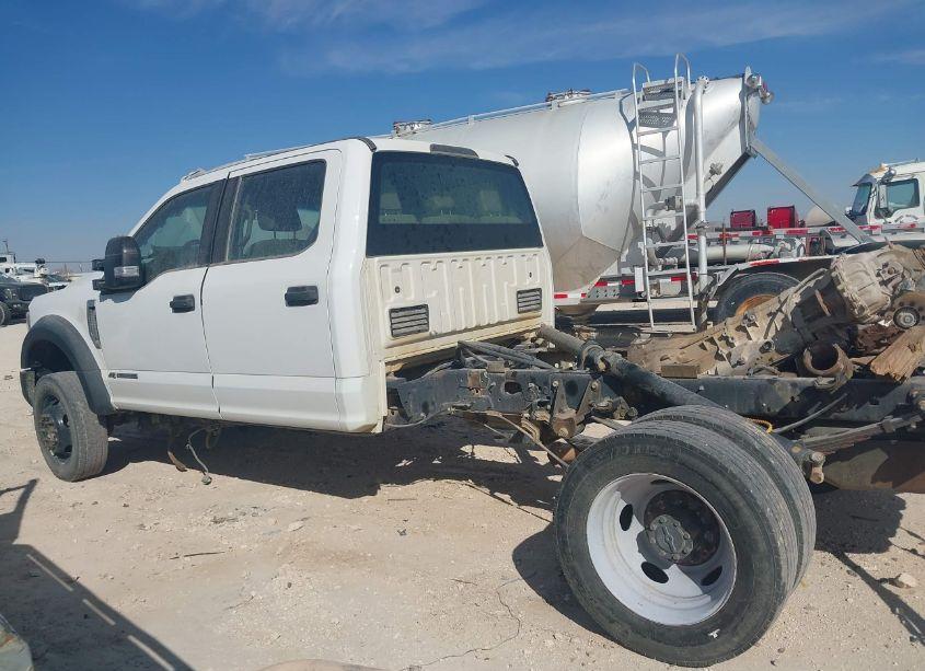 Photo 14 of 2019 Ford F-450 CHASSIS XL (VIN 1FD0W4HT7KEC47215)