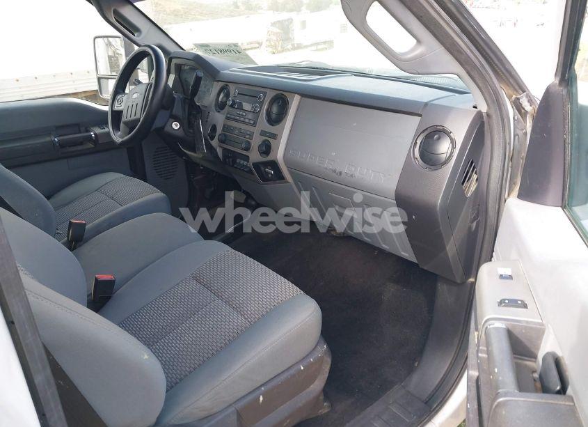 Photo 7 of 2016 Ford F-550 CHASSIS XLT (VIN 1FD0W5HT0GEA65983)