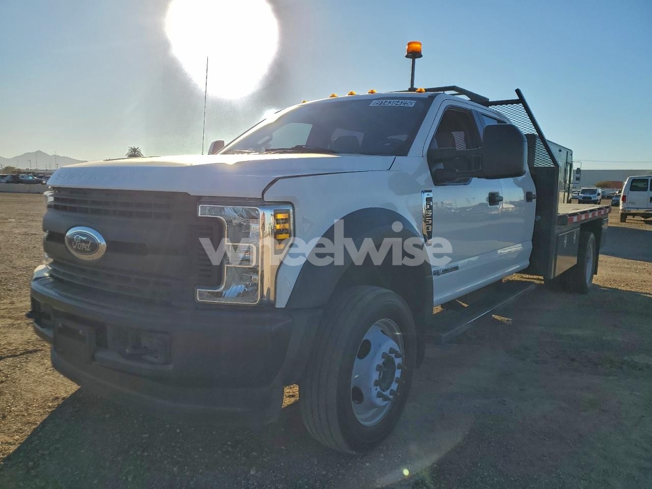 2018 FORD F550 FLATBED TRUCK (VIN 1FD0W5HT0JEB43055) main photo