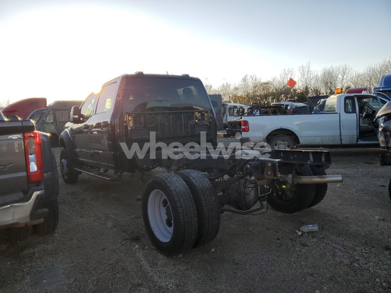 Photo 2 of 2022 FORD F550 SUPER DUTY TRUCK CAB AND CHASSIS (VIN 1FD0W5HT1NEC72511)