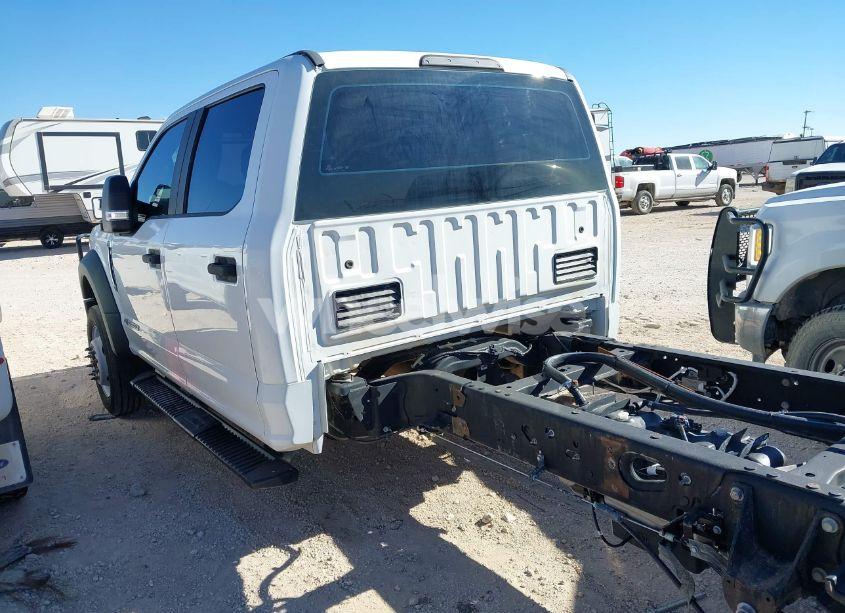 Photo 3 of 2018 Ford F-550 CHASSIS XL (VIN 1FD0W5HT3JEC67014)
