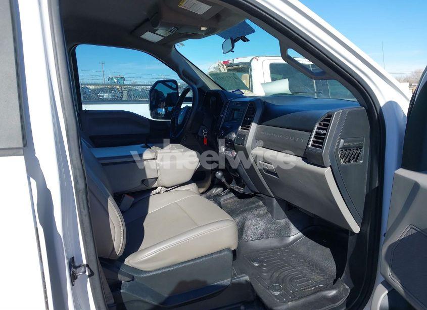 Photo 7 of 2018 Ford F-550 CHASSIS XL (VIN 1FD0W5HT3JEC67014)