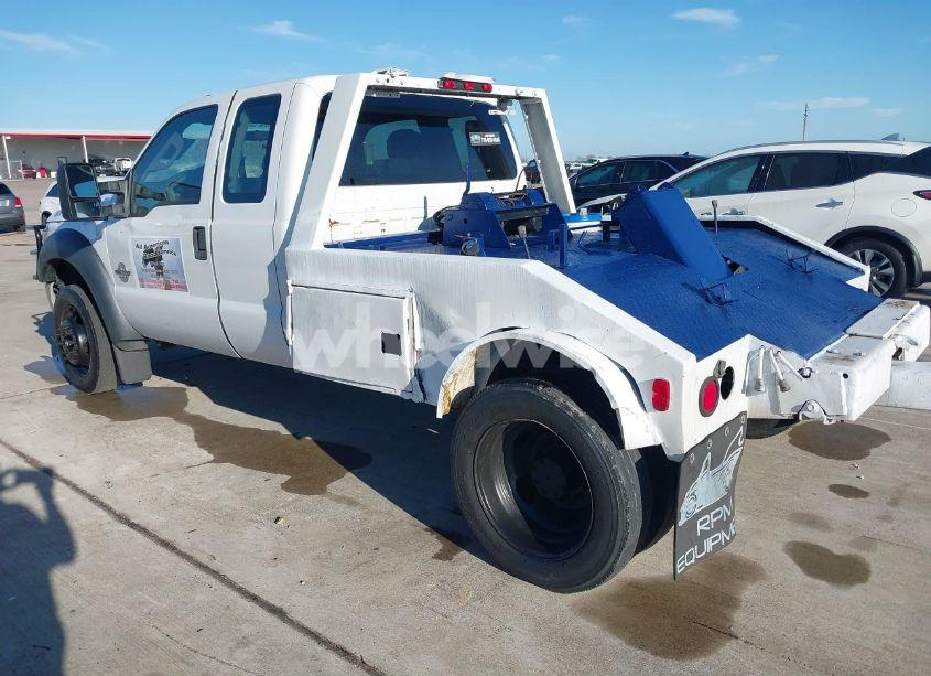 Photo 3 of 2015 Ford F-450 CHASSIS XL (VIN 1FD0X4GT6FED15055)