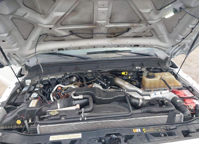 Photo 9 of 2015 Ford F-450 CHASSIS XLT (VIN 1FD0X4GT7FEC57232)