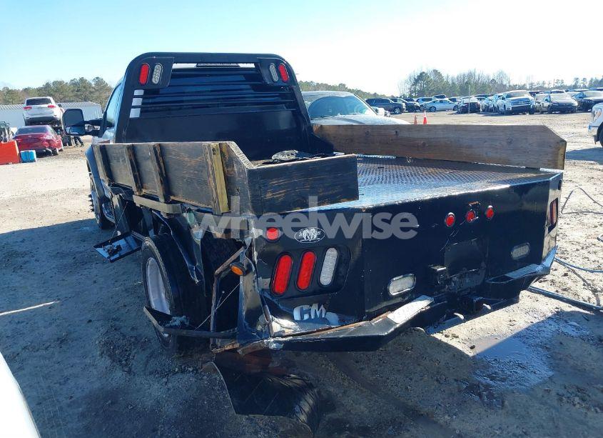 Photo 3 of 2019 Ford F-450 CHASSIS XL (VIN 1FD0X4HT7KEC31268)