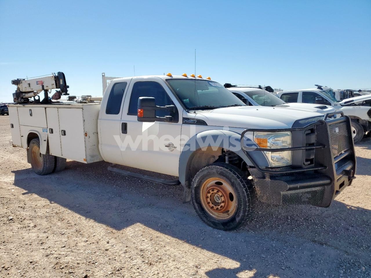 Photo 4 of 2015 FORD F550 SUPER DUTY UTILITY / SERVICE TRUCK (VIN 1FD0X5HT1FEB82547)
