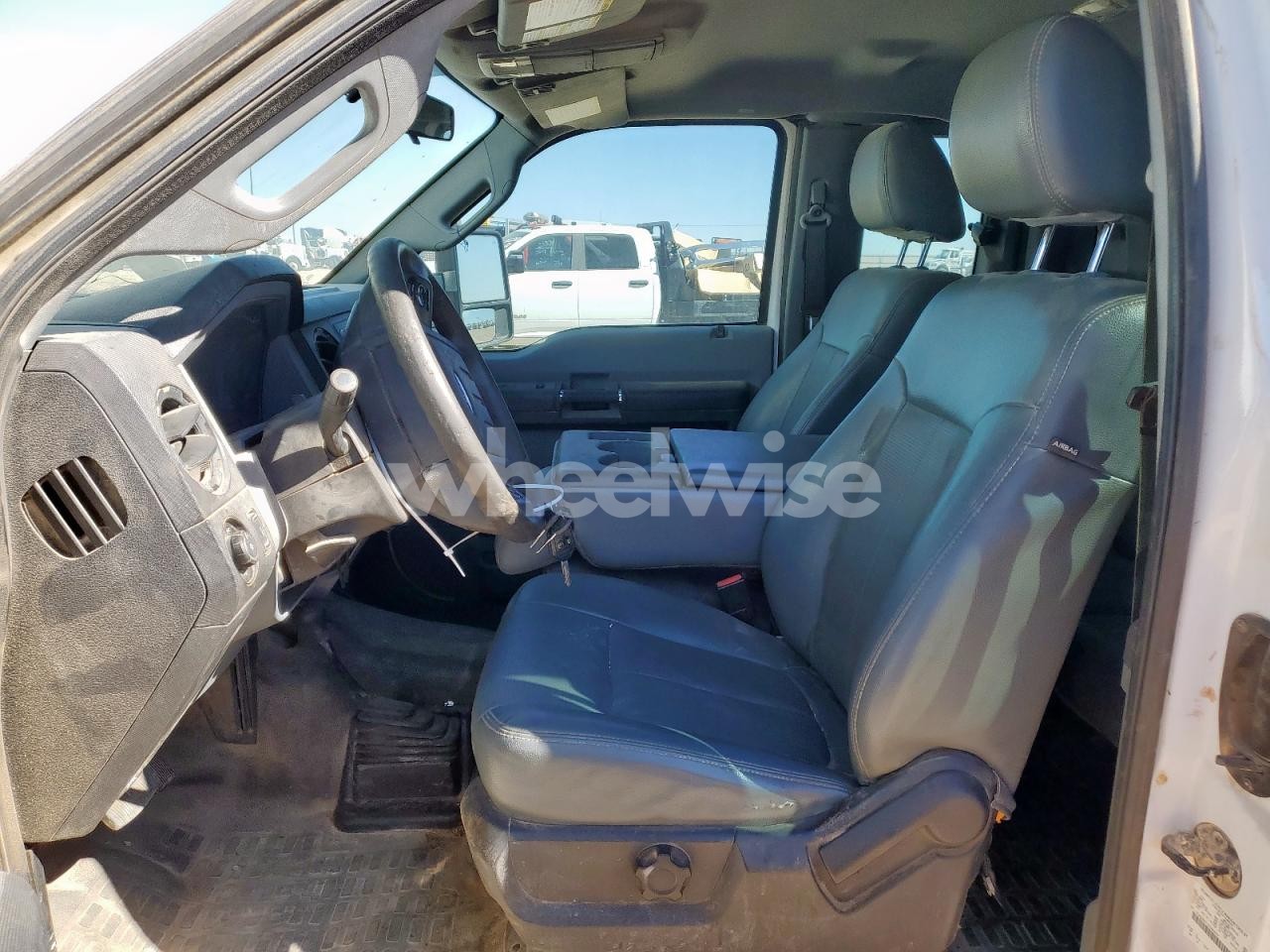 Photo 7 of 2015 FORD F550 SUPER DUTY UTILITY / SERVICE TRUCK (VIN 1FD0X5HT1FEB82547)