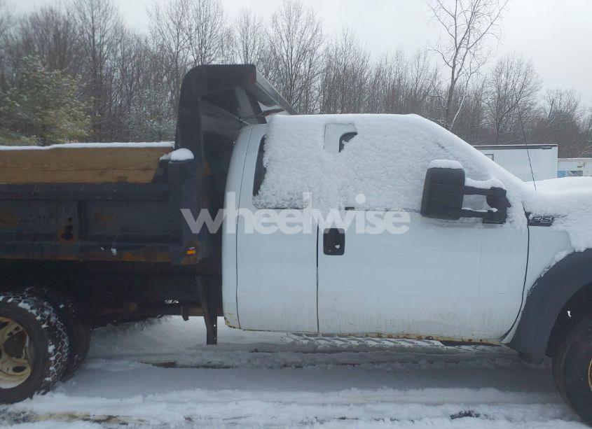 Photo 16 of 2016 Ford F-550 CHASSIS XL (VIN 1FD0X5HT1GEB01032)