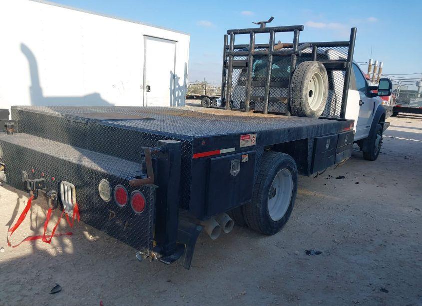 Photo 4 of 2017 Ford F-550 CHASSIS XL (VIN 1FD0X5HT1HEC86944)