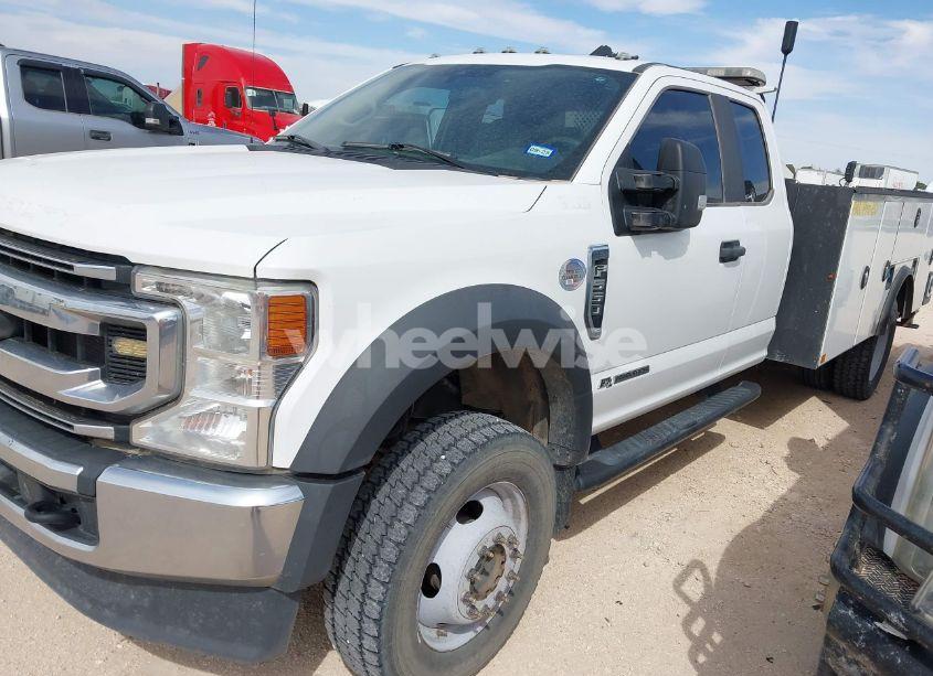 Photo 2 of 2020 Ford F-550 CHASSIS XL (VIN 1FD0X5HT2LEE88328)