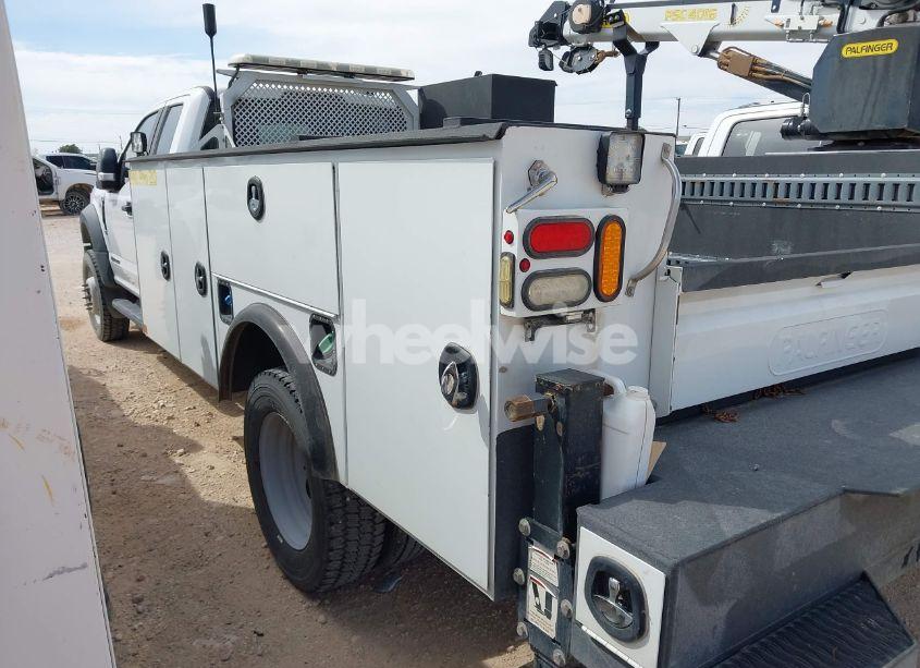 Photo 3 of 2020 Ford F-550 CHASSIS XL (VIN 1FD0X5HT2LEE88328)