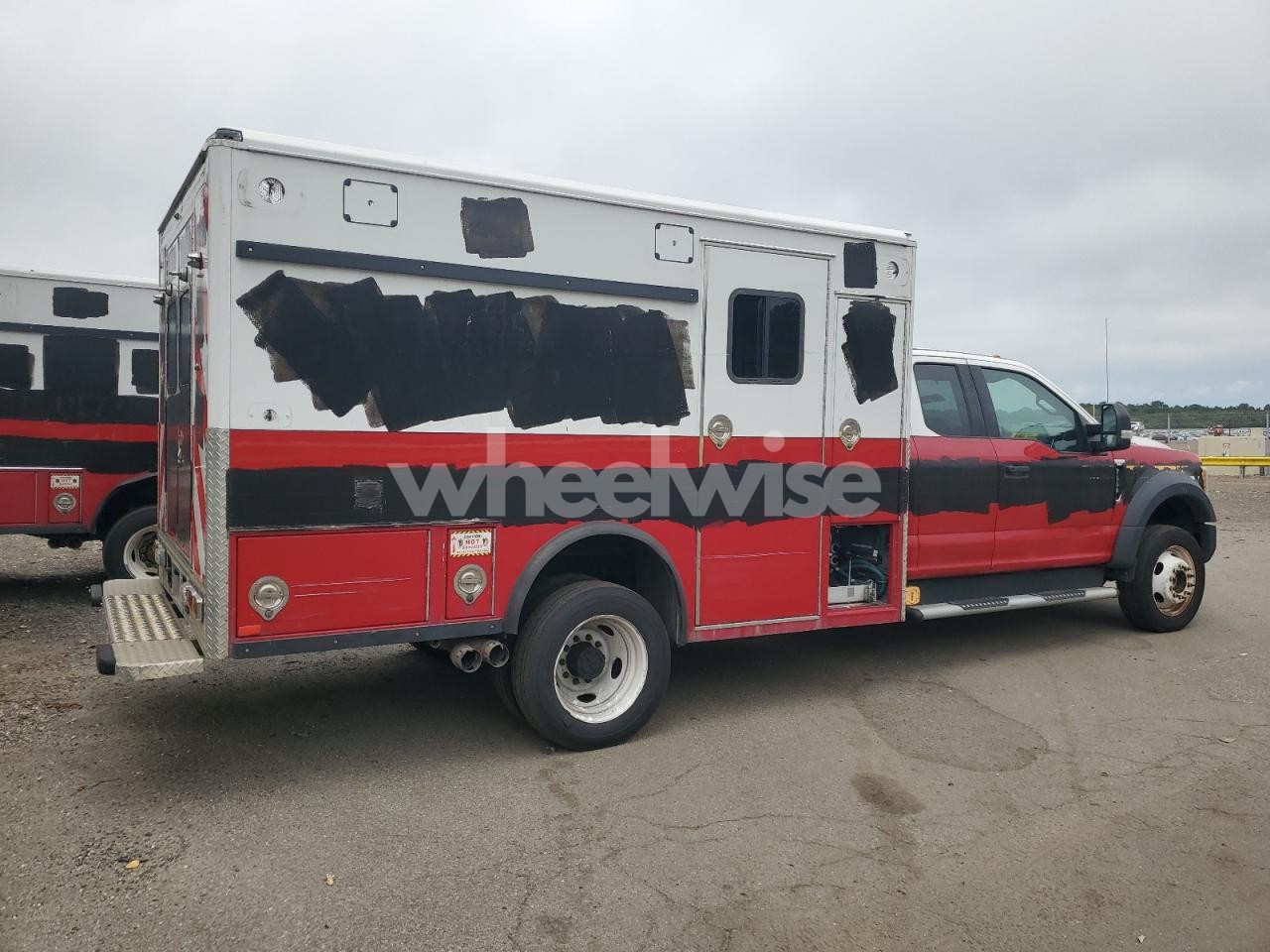 Photo 4 of 2017 FORD F550 SUPER DUTY (VIN 1FD0X5HT4HEC33400)