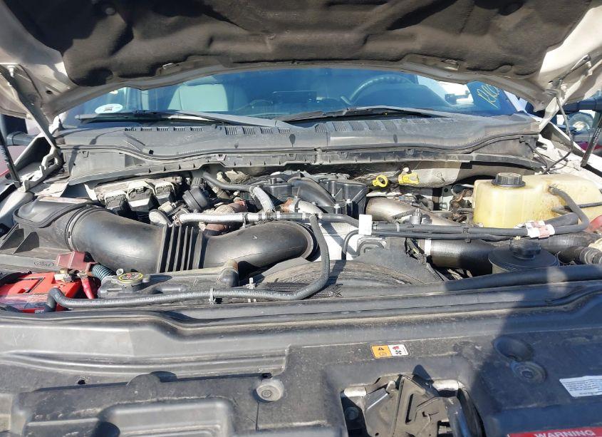 Photo 9 of 2017 Ford F-550 CHASSIS XLT (VIN 1FD0X5HT7HEB54397)