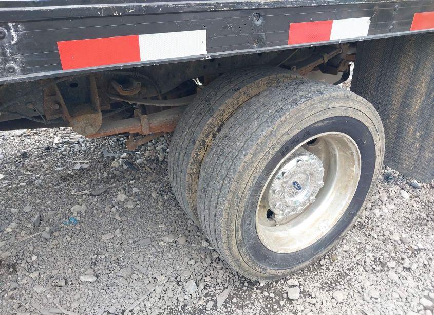 Photo 15 of 2016 Ford F-550 CHASSIS XLT (VIN 1FD0X5HY3GEB17115)