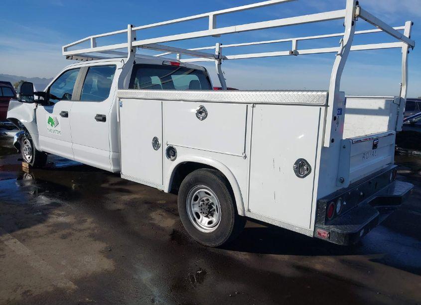 Photo 3 of 2019 Ford F-250 XL (VIN 1FD7W2A62KEF04577)