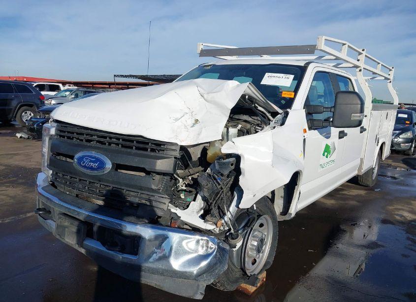 Photo 6 of 2019 Ford F-250 XL (VIN 1FD7W2A62KEF04577)