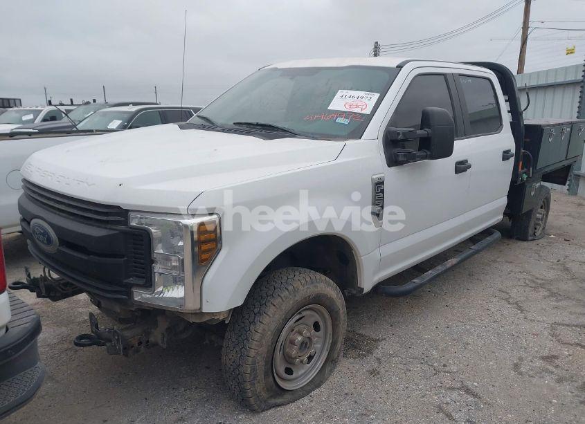 Photo 2 of 2019 Ford F-250 XL (VIN 1FD7W2B61KEG48734)