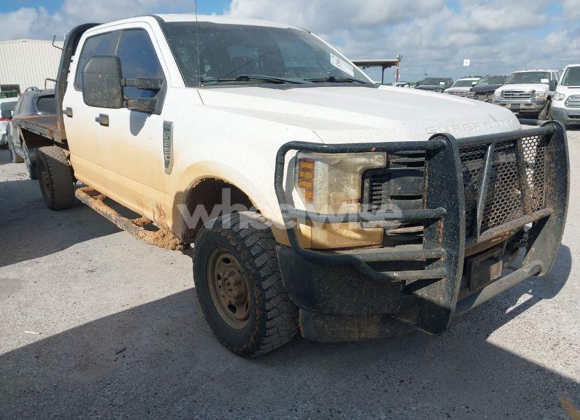 2019 Ford F-250 XL (VIN 1FD7W2B65KEG48753) main photo