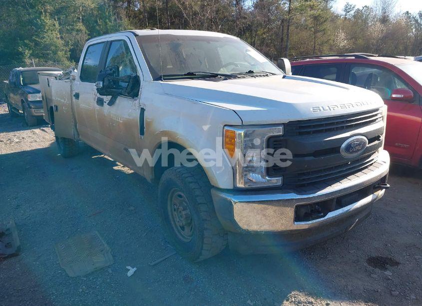 2017 Ford F-250 XL (VIN 1FD7W2BT0HEE98873) main photo
