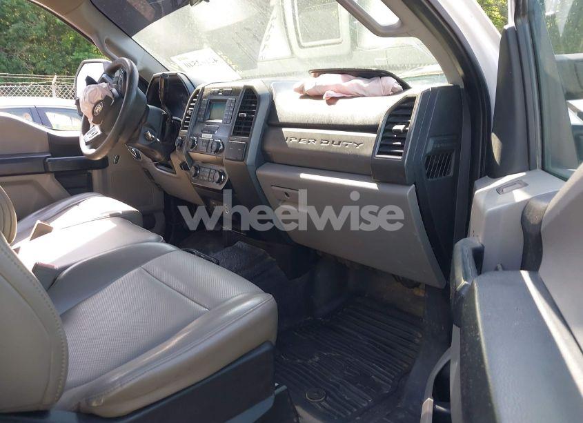 Photo 5 of 2019 Ford F-250 XL (VIN 1FD7W2BT3KEE14424)