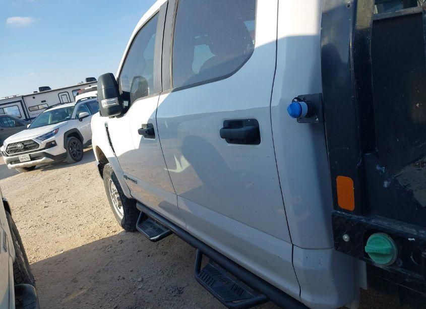 Photo 14 of 2019 Ford F-250 XL (VIN 1FD7W2BT9KEF53098)