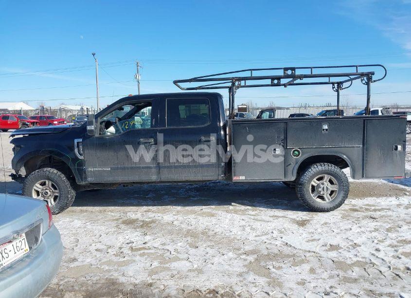 Photo 15 of 2017 Ford F-350 CHASSIS XLT (VIN 1FD7W3FT2HEE82917)