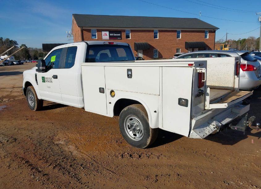 Photo 3 of 2018 Ford F-250 XL (VIN 1FD7X2A61JEC70783)