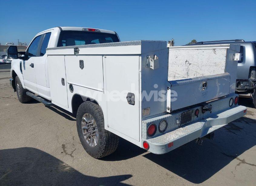 Photo 3 of 2017 Ford F-250 XL (VIN 1FD7X2A62HEB54633)