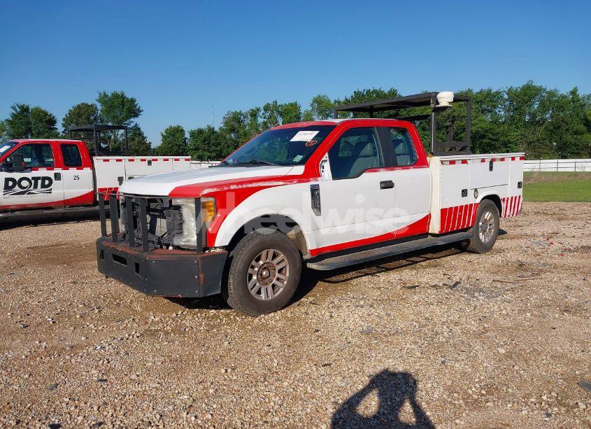 Photo 2 of 2017 Ford F-250 XL (VIN 1FD7X2A62HEC25135)