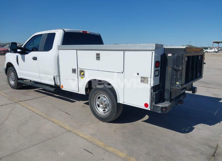 Photo 3 of 2017 Ford F-250 XL (VIN 1FD7X2A65HED73084)