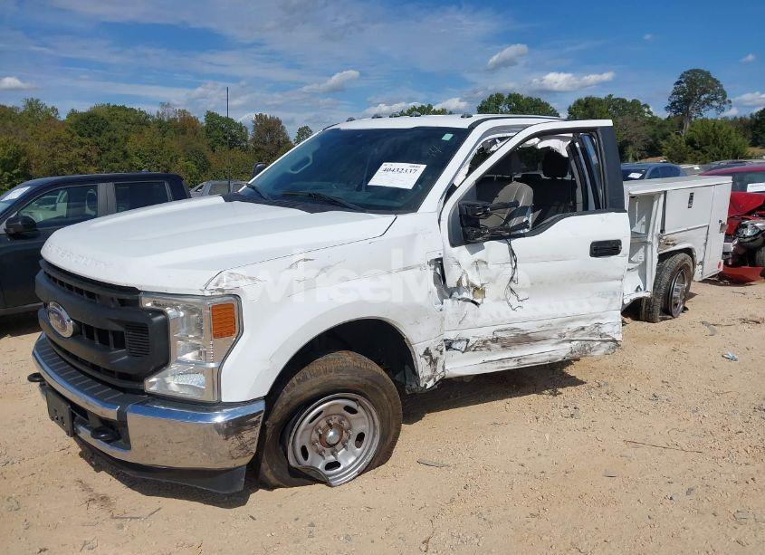 Photo 2 of 2022 Ford F-250 XL (VIN 1FD7X2A6XNEE94513)