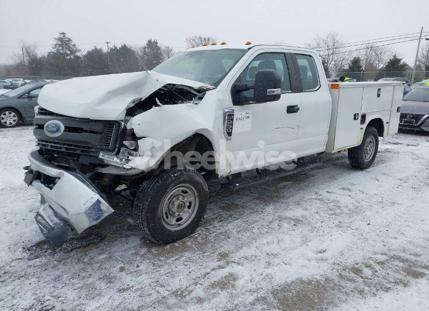 Photo 2 of 2017 Ford F-250 (VIN 1FD7X2B67HED53871)
